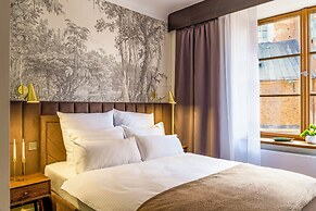 Main Square Prestige Suites -Staymoovers