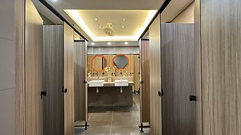 Traveller Ark Hotel & Bunks