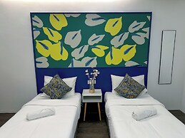 Traveller Ark Hotel & Bunks