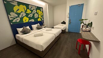 Traveller Ark Hotel & Bunks