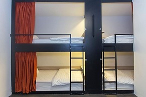 Traveller Ark Hotel & Bunks