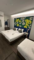 Traveller Ark Hotel & Bunks