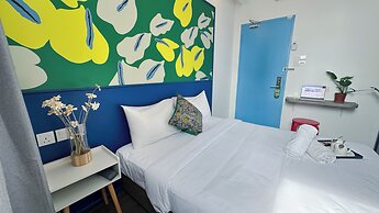 Traveller Ark Hotel & Bunks
