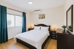 Central Family Apartment