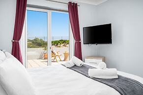 Big Bay Beach Club G6