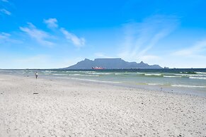 Big Bay Beach Club G6