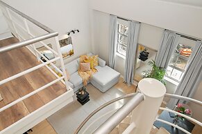 104 Hideaway Loft Studio