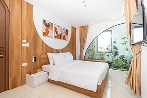 Azure Bay Hotel