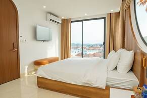 Azure Bay Hotel