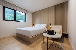 Hotel Rivmont Danyang by AANK