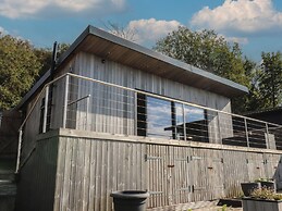 Heath Hideaway