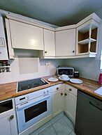 Egremont 2-br Flat With Free Parking & Wi-fi