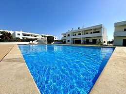 Pêra Secret Garden 2 With Pool by Homing