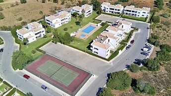 Pêra Secret Garden 2 With Pool by Homing