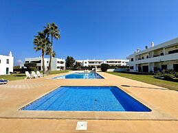 Pêra Secret Garden 2 With Pool by Homing