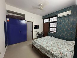 Awaraj Home Stay