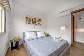 Lena Court - Spacious 3bdr, City Views