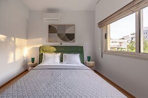 Lena Court - Spacious 3bdr, City Views