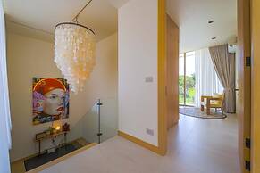 Ultra-Modern 6-Bedroom in GolfCourse PH6