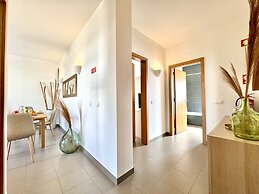 P RA SEA View With Pool by Homing