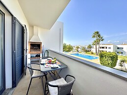 P RA SEA View With Pool by Homing