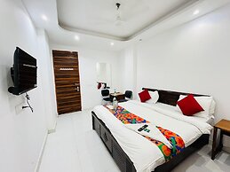 Roomshala Hotel Iotus Villa
