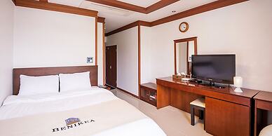 Benikea Hotel CheongDo Hot Spring