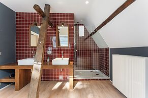 The Lake Suites