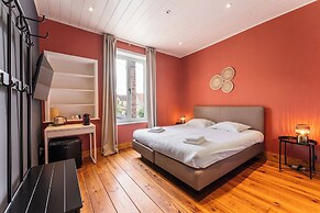 The Lake Suites