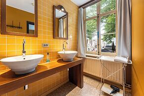 The Lake Suites