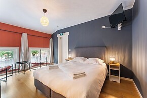 The Lake Suites