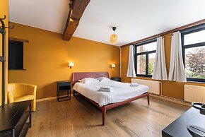 The Lake Suites