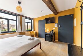 The Lake Suites