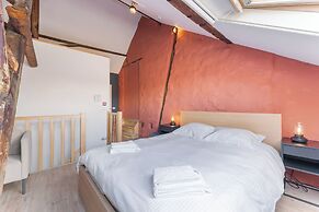 The Lake Suites