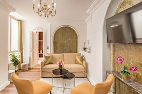 Merveil Luxury Suite - Louvre Rousseau