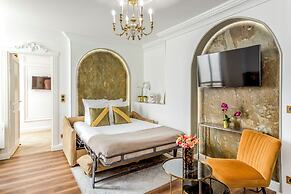Merveil Luxury Suite - Louvre Rousseau