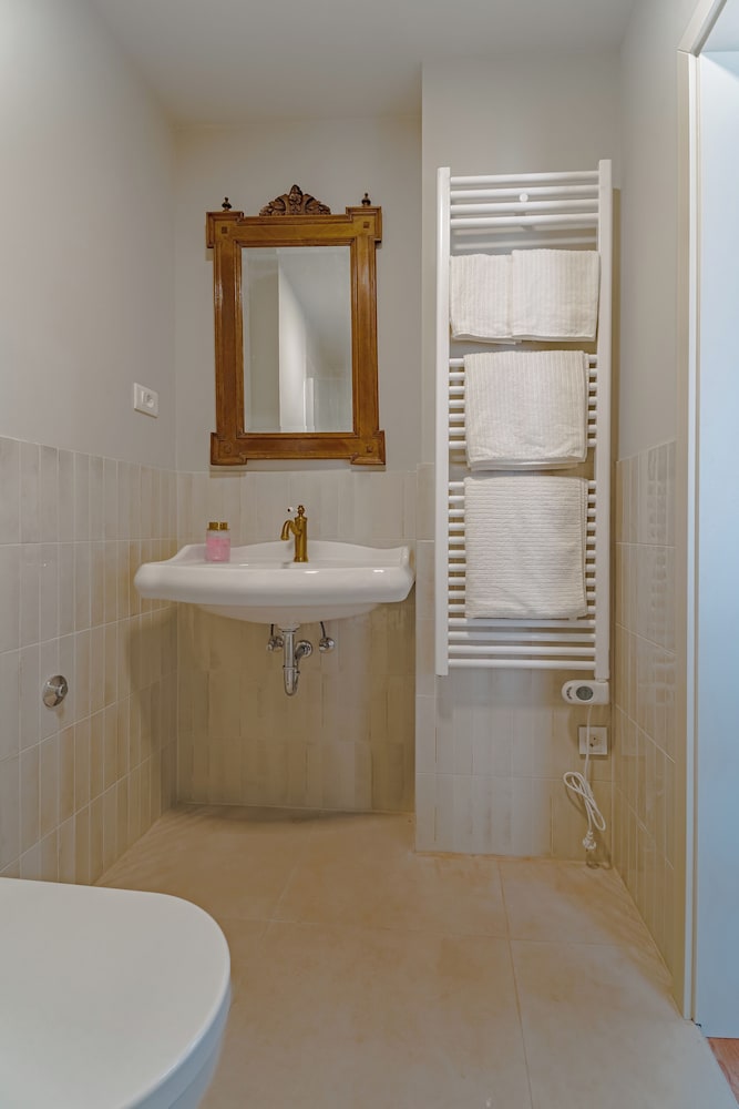 The Vlasta Collection Rooms