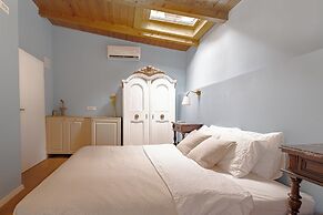 The Vlasta Collection Rooms