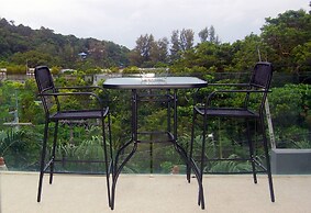 Twin Sands Private Apartment, Phuket