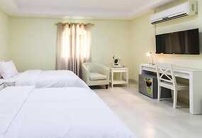 Al Jisr Hotel