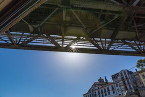 Porto Haven - Under the Luís I Bridge