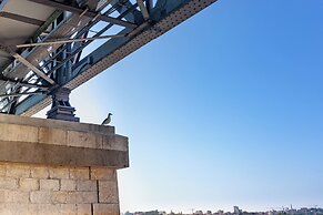 Porto Haven - Under the Luís I Bridge