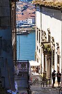 Porto Haven - Under the Luís I Bridge