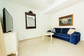 Captain's Villa