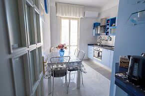 MARINELLI HOUSE - Song Parthenope