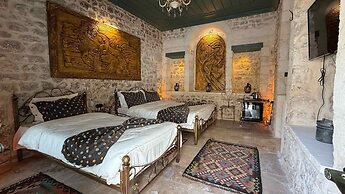 Liora Hotel