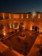 Liora Hotel