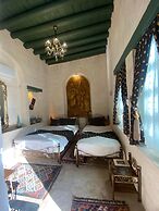 Liora Hotel