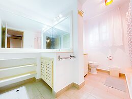 KORALES BEACH APARTMENTS
