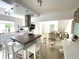 KORALES BEACH APARTMENTS